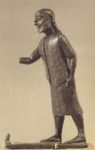 Spartaner - Statuette von einem Bronzekrater